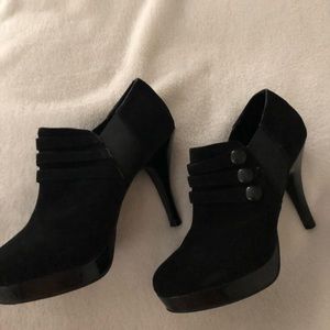Unlisted booties size 8